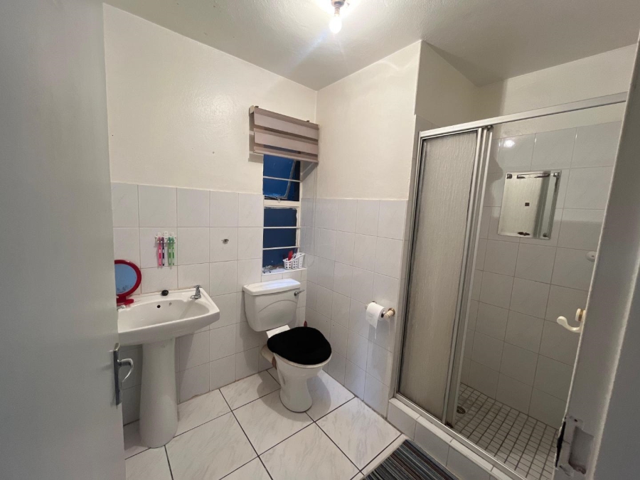 3 Bedroom Property for Sale in Roseacre Gauteng