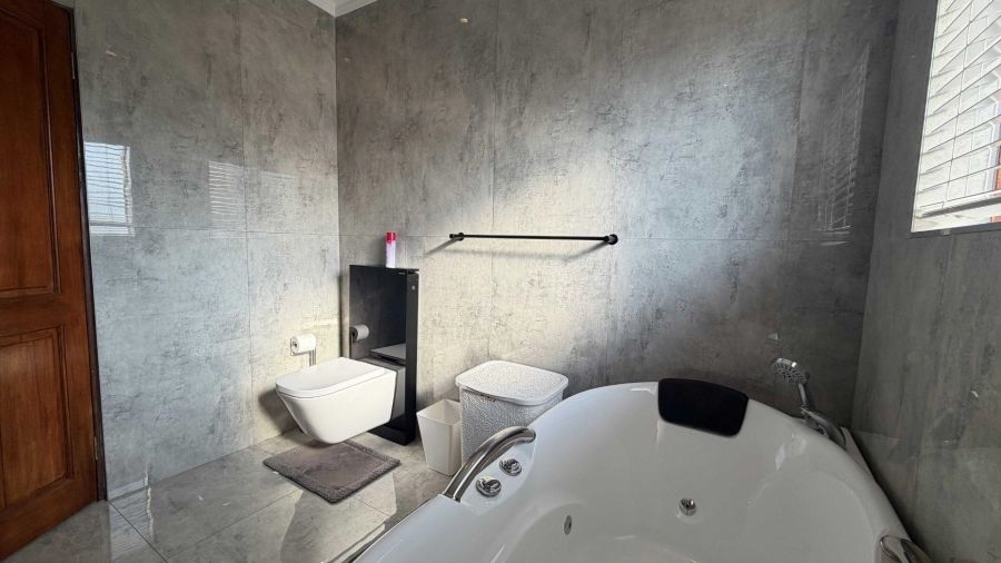 4 Bedroom Property for Sale in Amberfield Ridge Gauteng