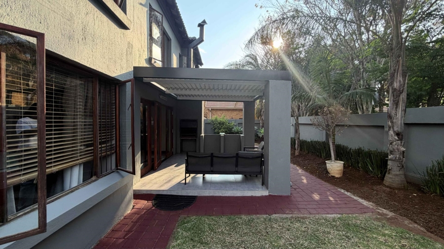 4 Bedroom Property for Sale in Amberfield Ridge Gauteng