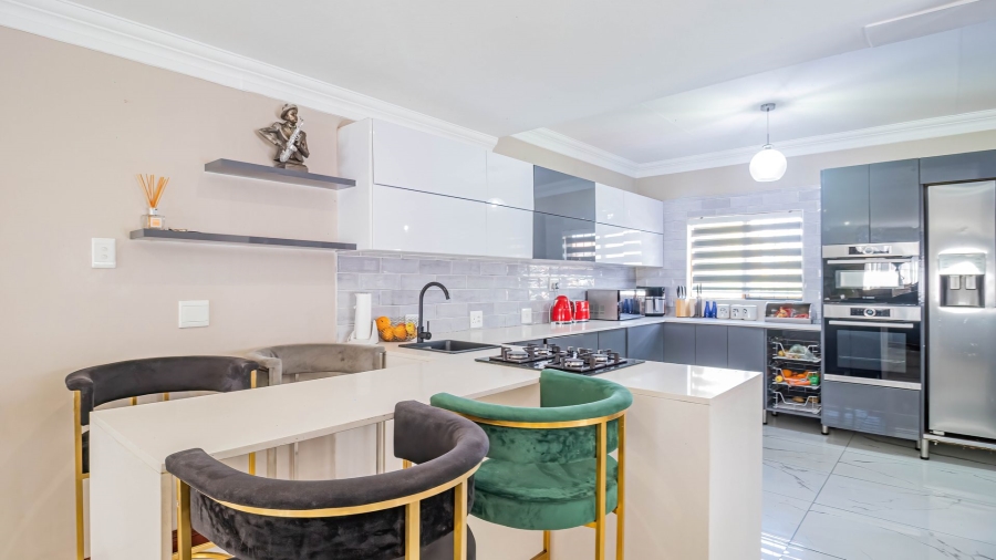 4 Bedroom Property for Sale in Amberfield Ridge Gauteng