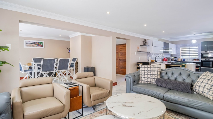 4 Bedroom Property for Sale in Amberfield Ridge Gauteng