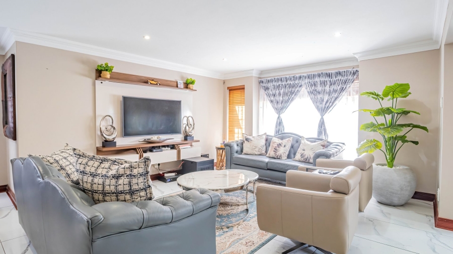 4 Bedroom Property for Sale in Amberfield Ridge Gauteng