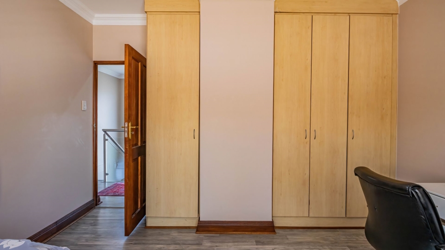 4 Bedroom Property for Sale in Amberfield Ridge Gauteng