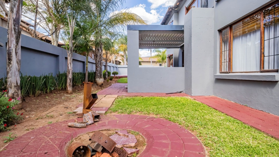 4 Bedroom Property for Sale in Amberfield Ridge Gauteng