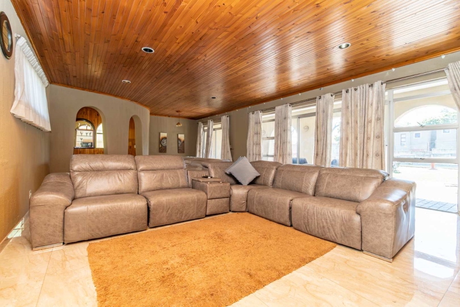 To Let 3 Bedroom Property for Rent in Ferndale Gauteng