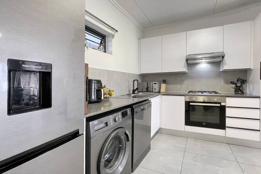 1 Bedroom Property for Sale in Chartwell Gauteng