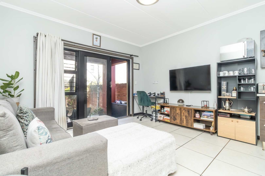 1 Bedroom Property for Sale in Douglasdale Gauteng