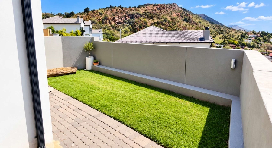 To Let 4 Bedroom Property for Rent in Roodepoort Gauteng