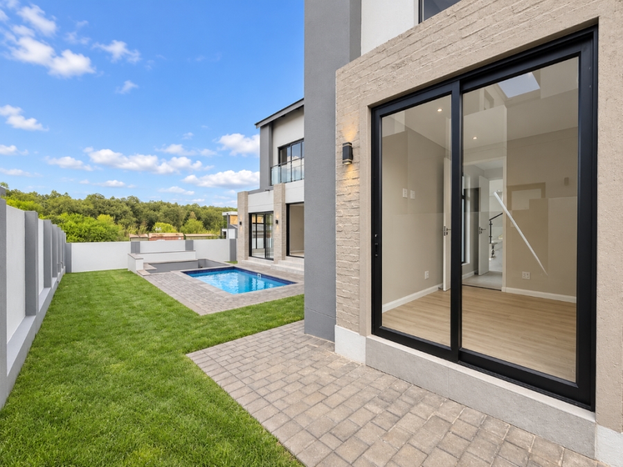 4 Bedroom Property for Sale in Fountainbrook Estate Gauteng