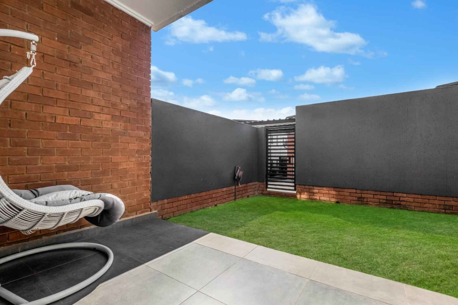 2 Bedroom Property for Sale in Bryanston Gauteng