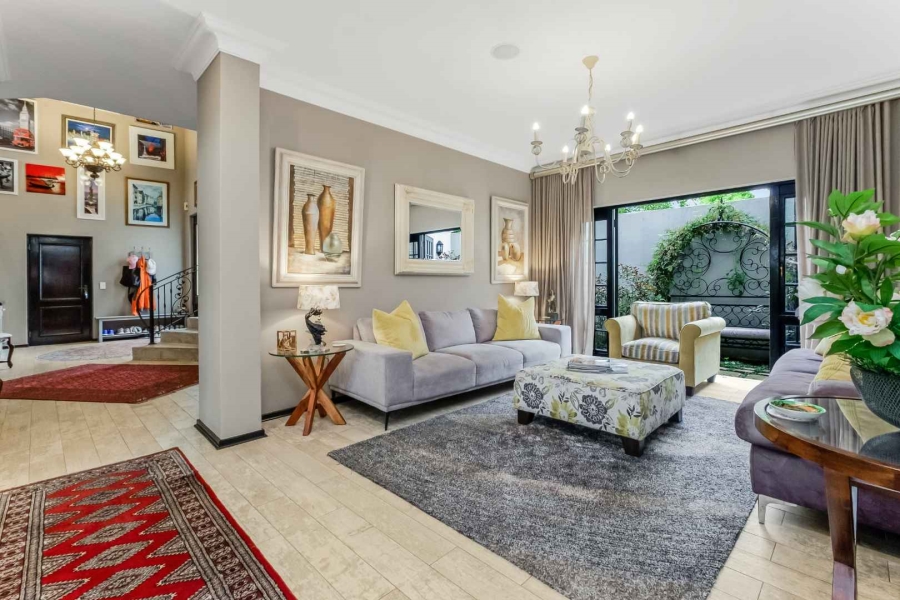To Let 5 Bedroom Property for Rent in Lonehill Gauteng