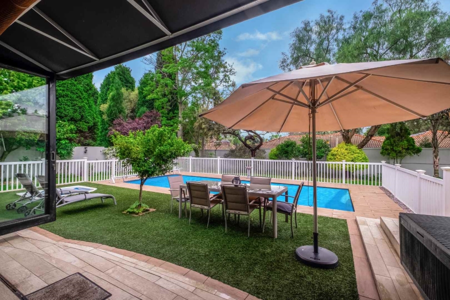 To Let 5 Bedroom Property for Rent in Lonehill Gauteng