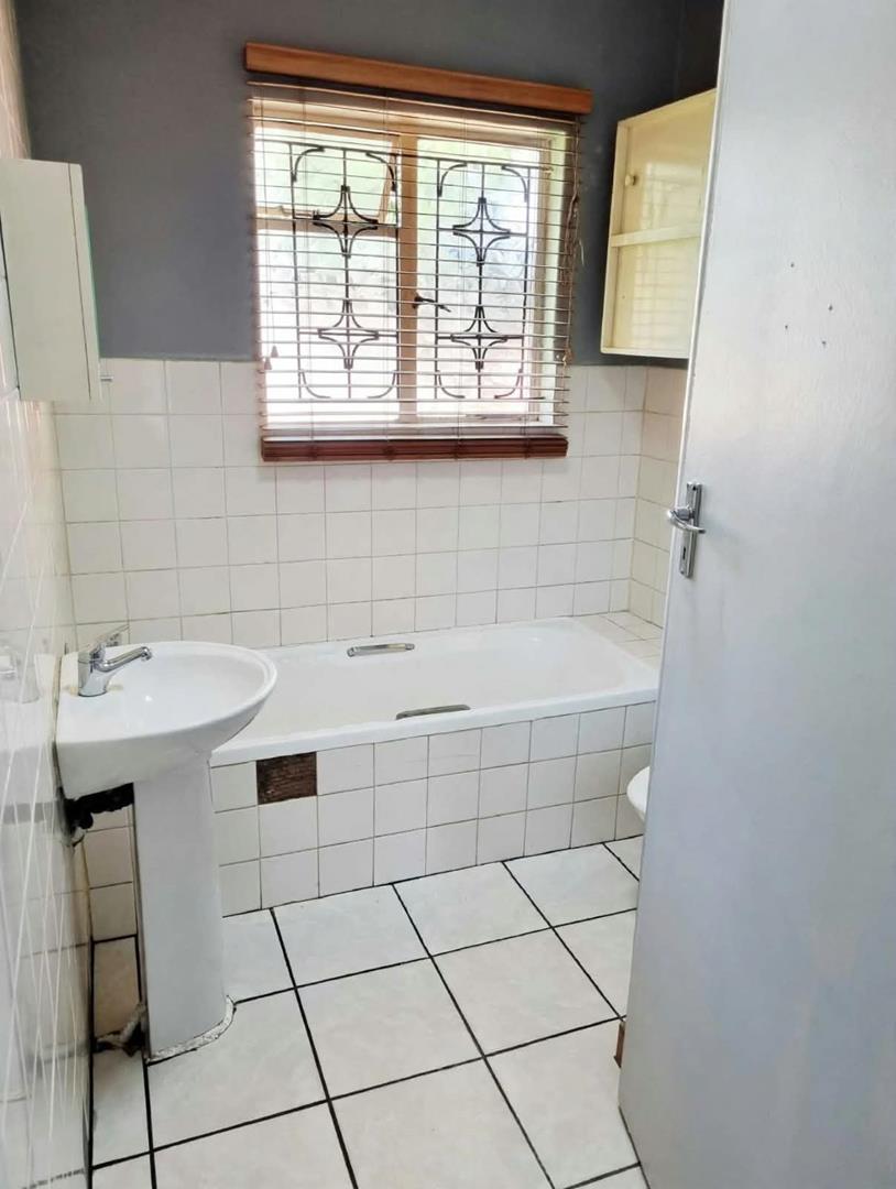 3 Bedroom Property for Sale in Crystal Park Gauteng