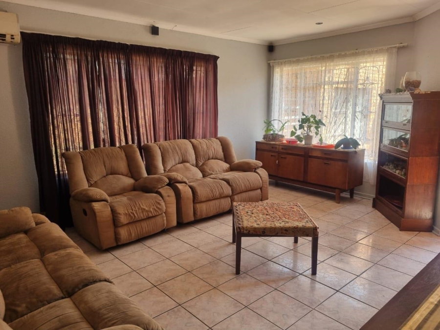 3 Bedroom Property for Sale in Crystal Park Gauteng