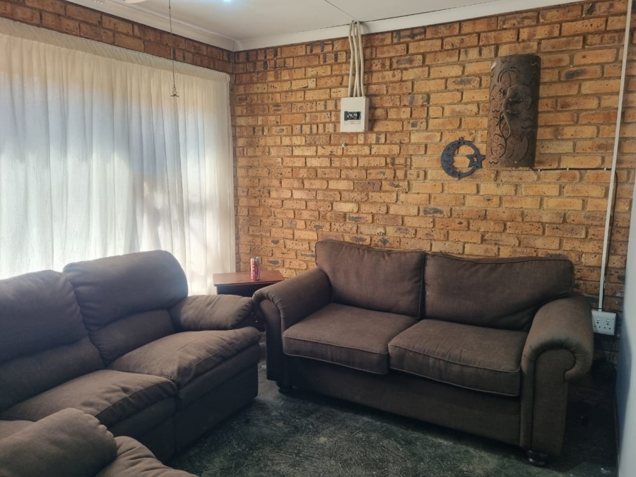 3 Bedroom Property for Sale in Crystal Park Gauteng