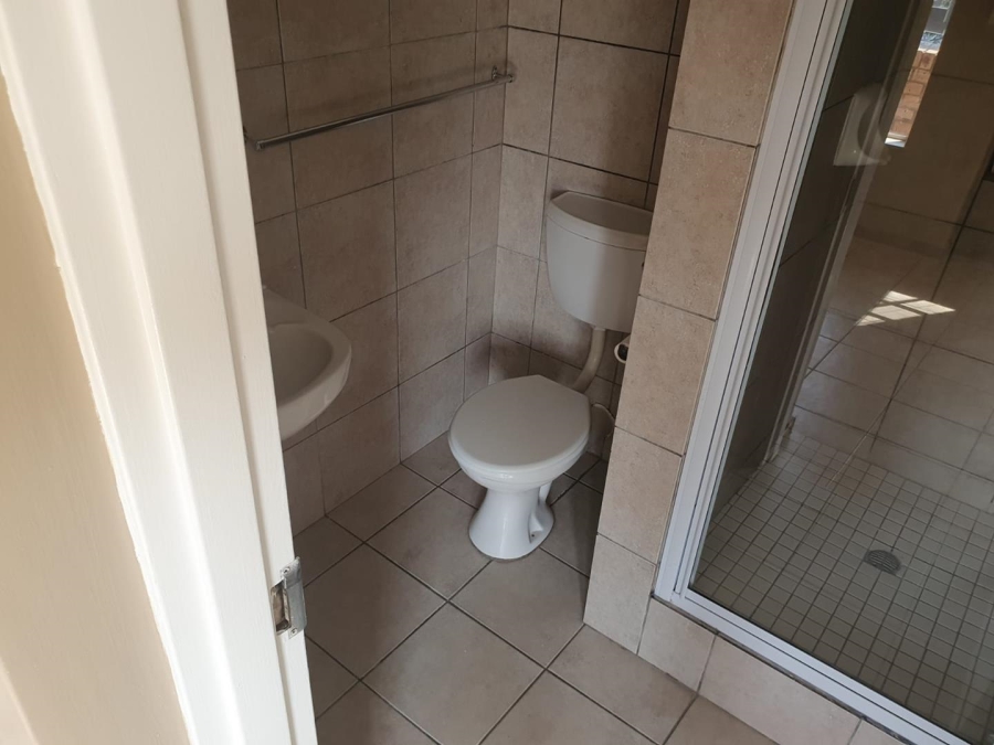 To Let 1 Bedroom Property for Rent in Auckland Park Gauteng