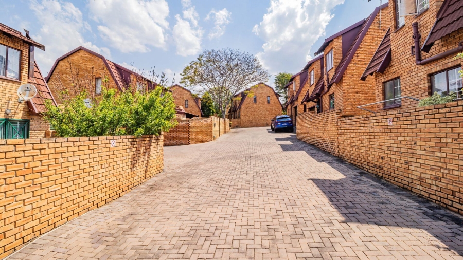 3 Bedroom Property for Sale in Boskruin Gauteng