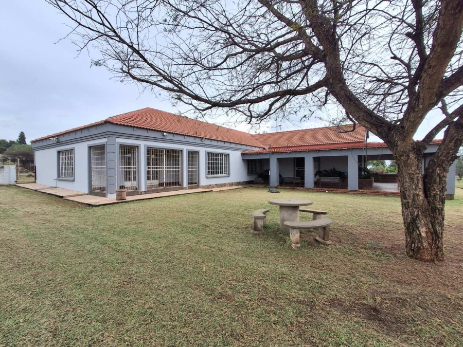 4 Bedroom Property for Sale in Zandfontein AH Gauteng