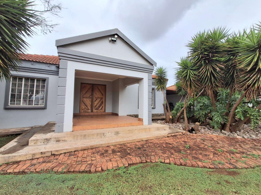4 Bedroom Property for Sale in Zandfontein AH Gauteng