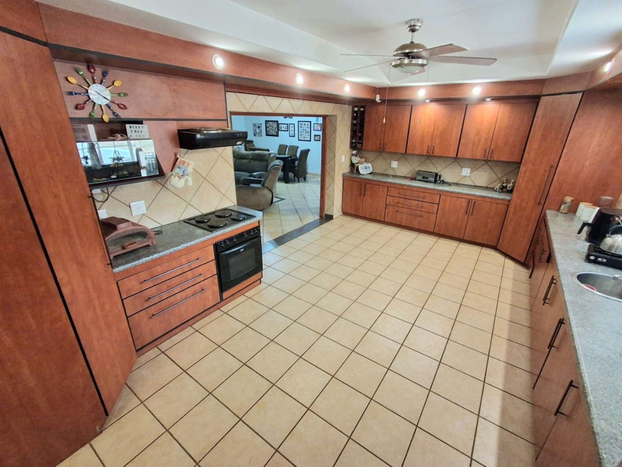 4 Bedroom Property for Sale in Zandfontein AH Gauteng