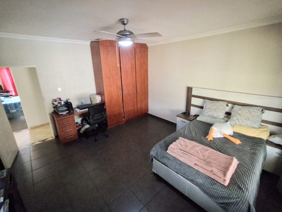 4 Bedroom Property for Sale in Zandfontein AH Gauteng
