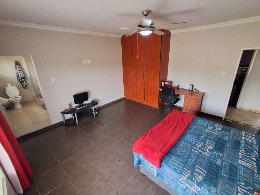 4 Bedroom Property for Sale in Zandfontein AH Gauteng