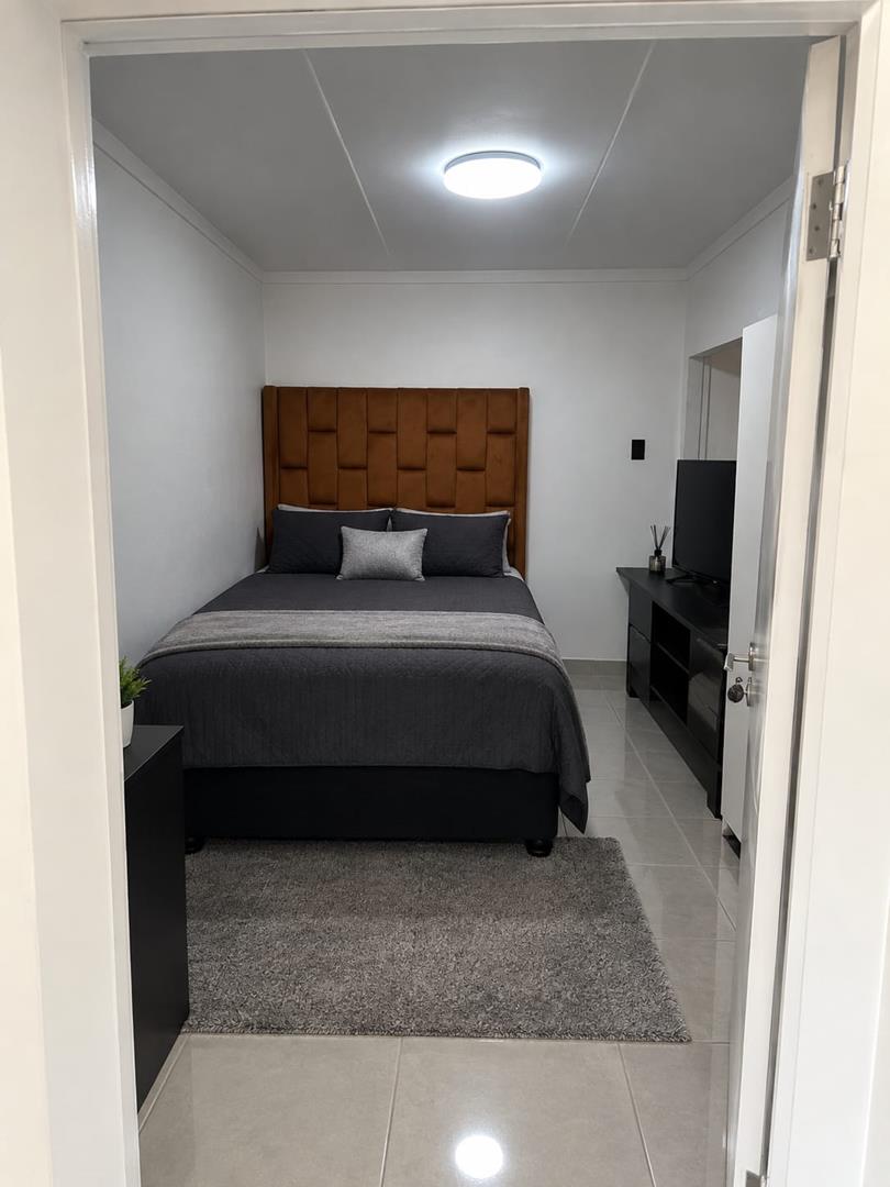 1 Bedroom Property for Sale in Lombardy East Gauteng
