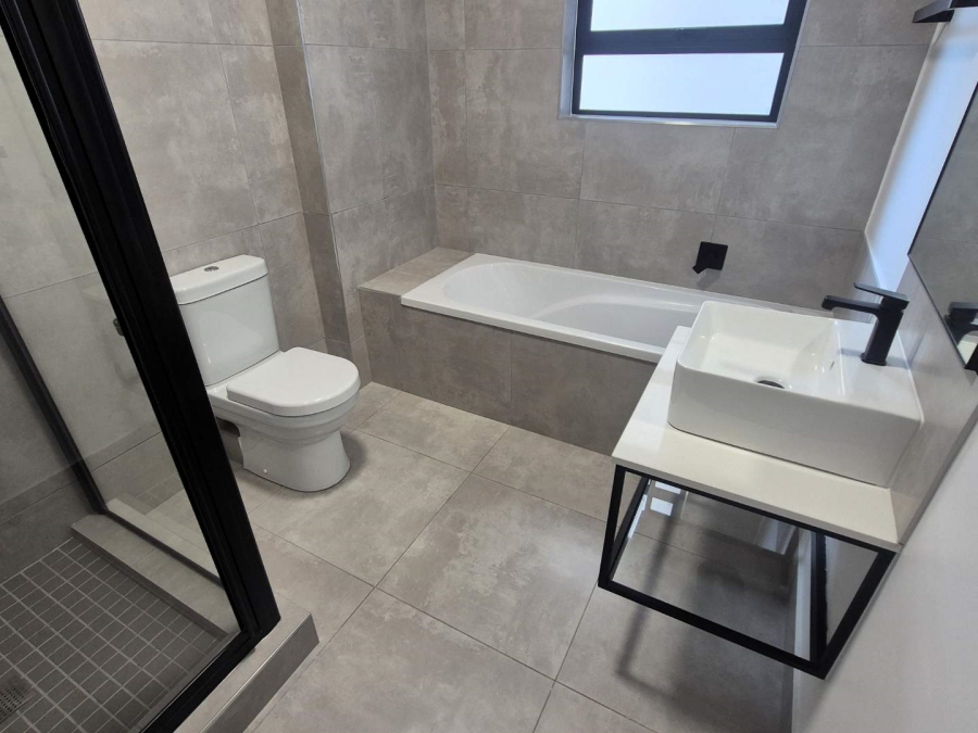 3 Bedroom Property for Sale in Fourways Gauteng