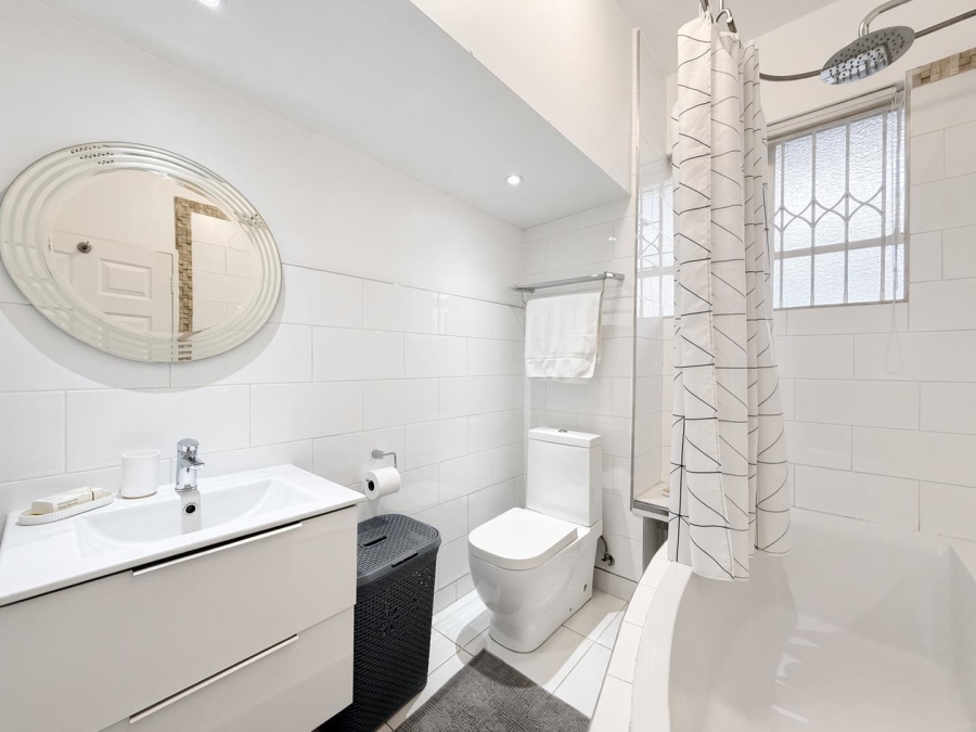 1 Bedroom Property for Sale in Rosebank Gauteng
