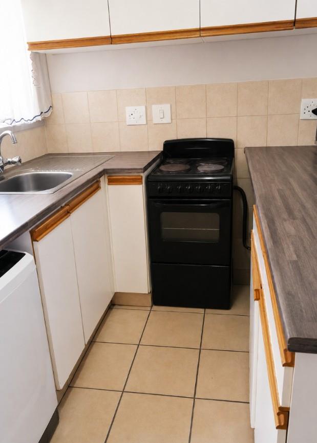 To Let 1 Bedroom Property for Rent in Corlett Gardens Gauteng