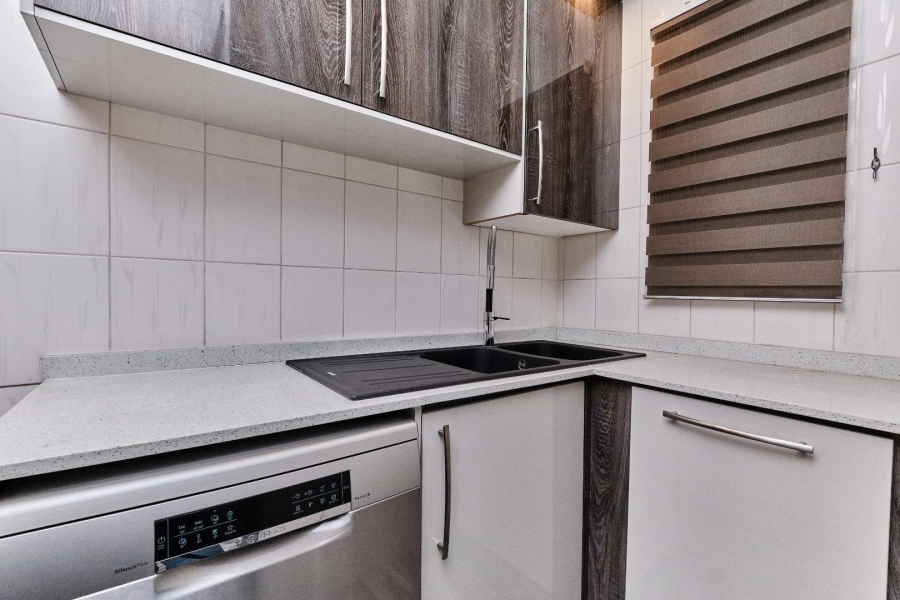 4 Bedroom Property for Sale in Olivedale Gauteng