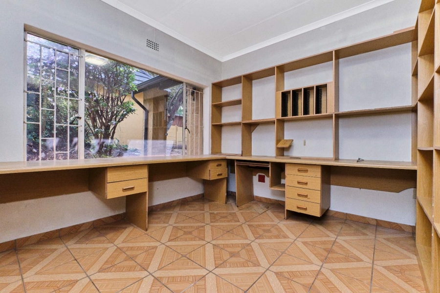 4 Bedroom Property for Sale in Olivedale Gauteng