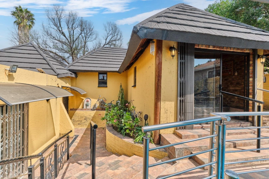4 Bedroom Property for Sale in Olivedale Gauteng