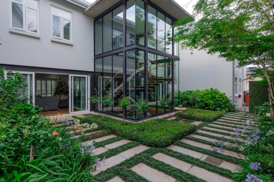 5 Bedroom Property for Sale in Bryanston Gauteng