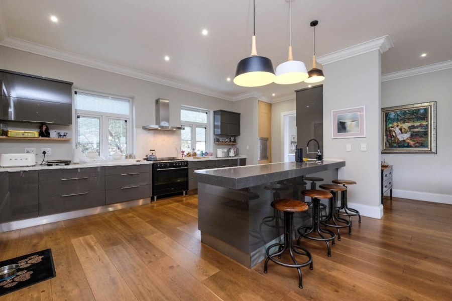 5 Bedroom Property for Sale in Bryanston Gauteng