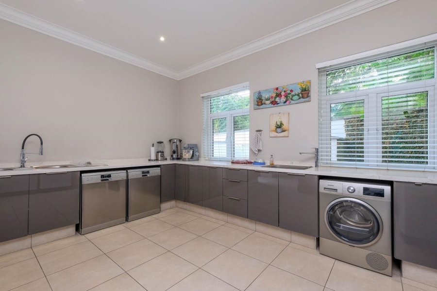 5 Bedroom Property for Sale in Bryanston Gauteng