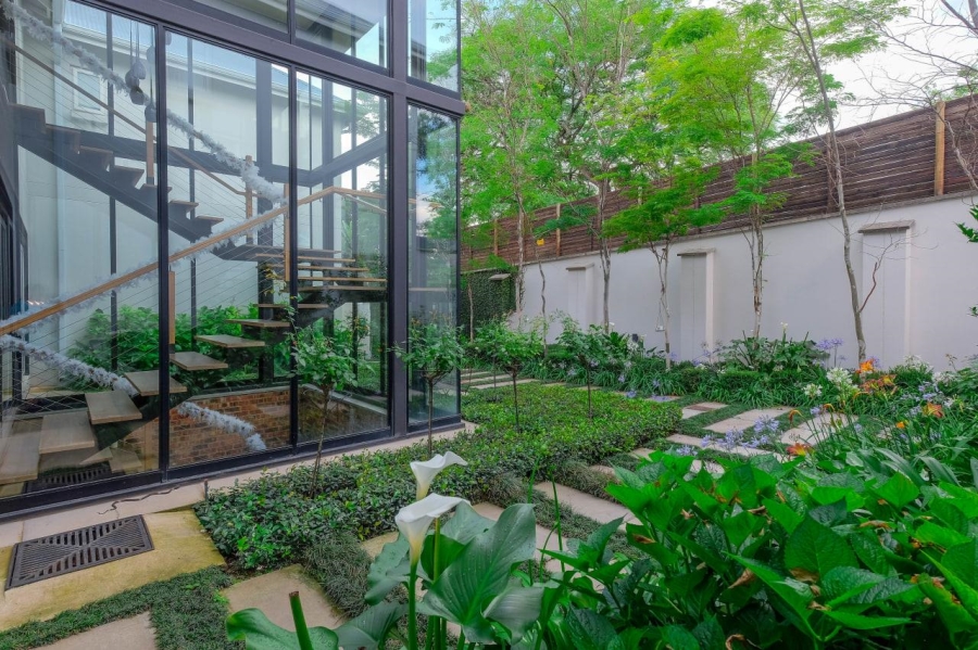 5 Bedroom Property for Sale in Bryanston Gauteng