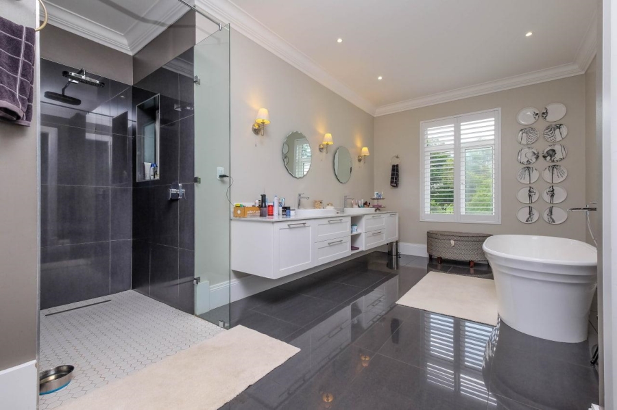 5 Bedroom Property for Sale in Bryanston Gauteng