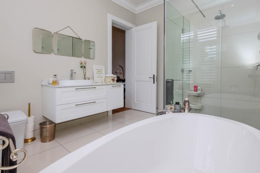 5 Bedroom Property for Sale in Bryanston Gauteng