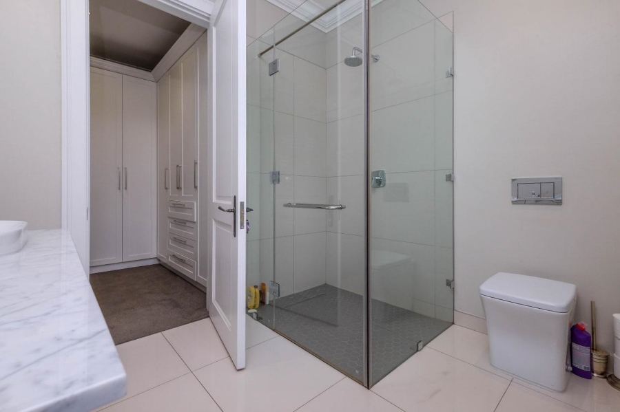 5 Bedroom Property for Sale in Bryanston Gauteng