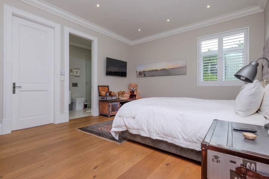 5 Bedroom Property for Sale in Bryanston Gauteng