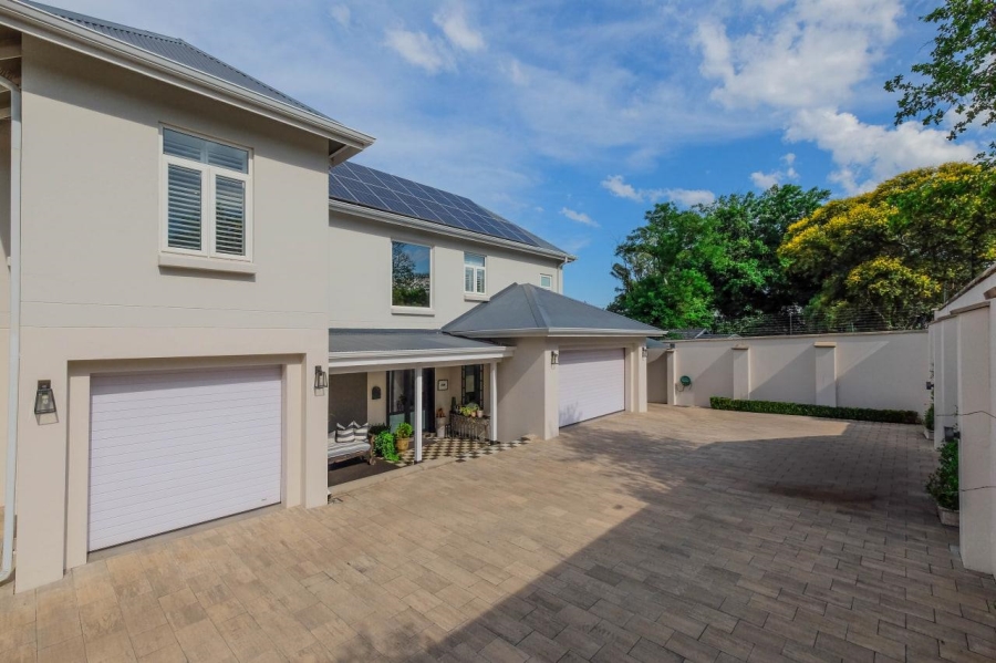 5 Bedroom Property for Sale in Bryanston Gauteng