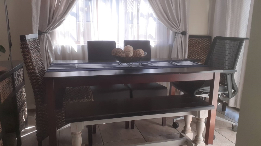 3 Bedroom Property for Sale in Albertsdal Gauteng