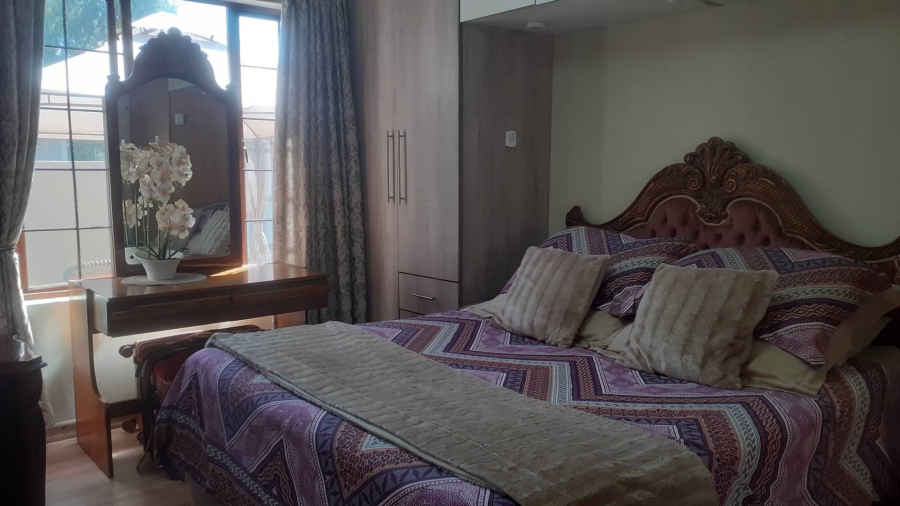 3 Bedroom Property for Sale in Albertsdal Gauteng