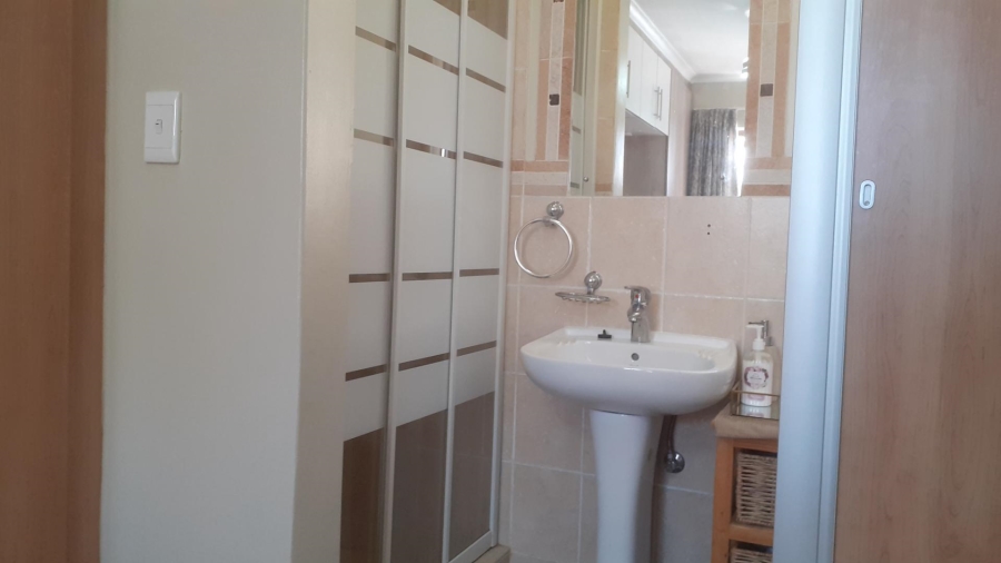 3 Bedroom Property for Sale in Albertsdal Gauteng