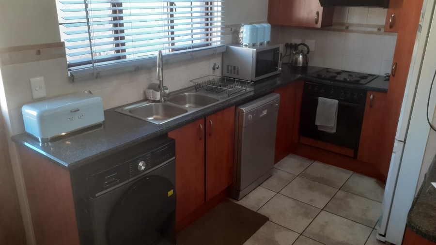 3 Bedroom Property for Sale in Albertsdal Gauteng