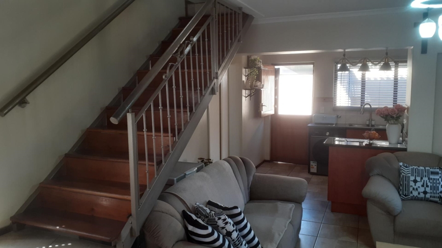 3 Bedroom Property for Sale in Albertsdal Gauteng