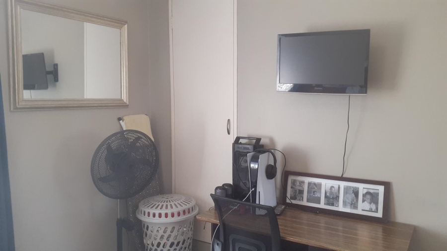 3 Bedroom Property for Sale in Albertsdal Gauteng