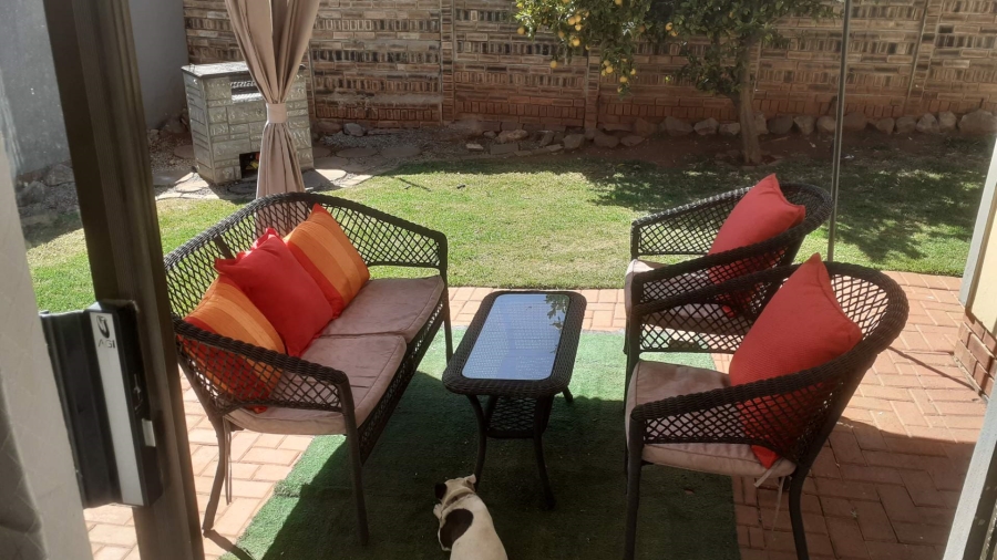 3 Bedroom Property for Sale in Albertsdal Gauteng