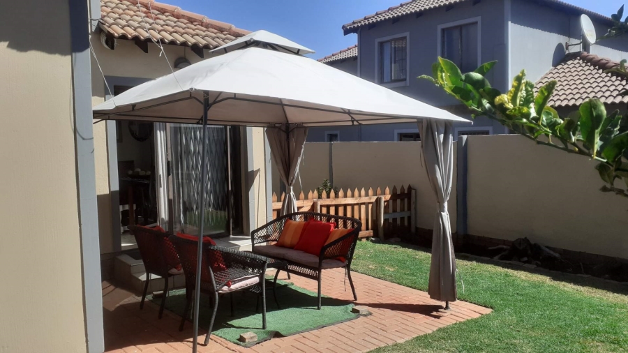 3 Bedroom Property for Sale in Albertsdal Gauteng